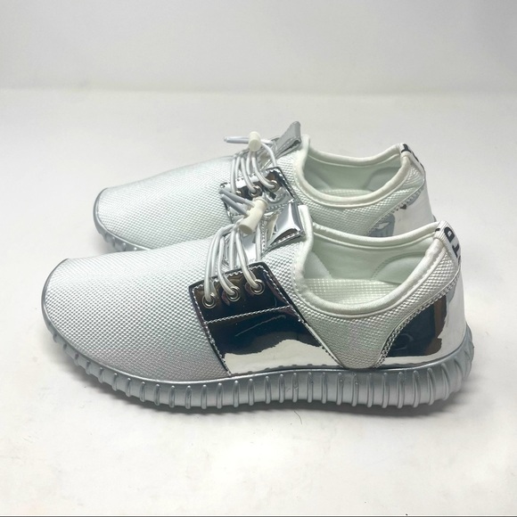 Astra 2.0 Cloud Comfort Sneakers – White & Silver, Women’s 9 / Men’s 7 - Picture 2 of 13